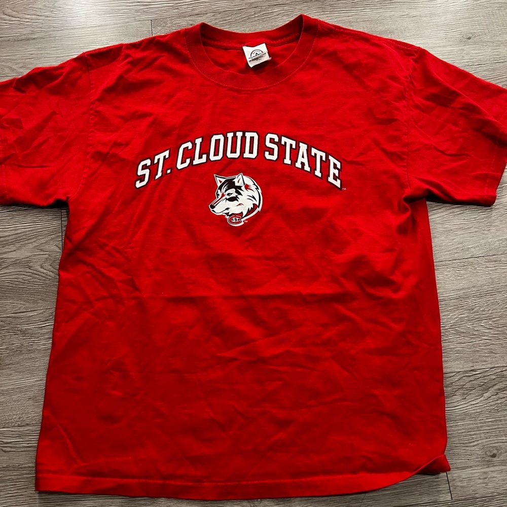 Delta Red Short Sleeve Tee